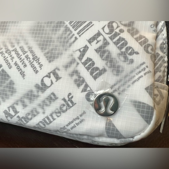 Lululemon Athletica Black and White Cosmetic Bag - Picture 7 of 11